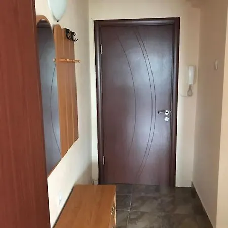 Star Ray Apartment *